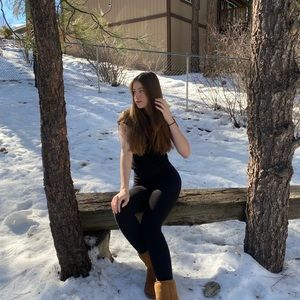 Meet your Posher, Aycha